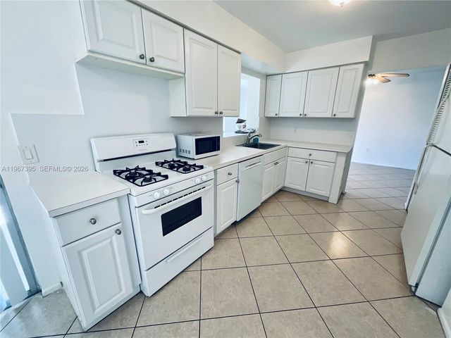 4343 NW 113th Ter, Sunrise, FL 33323