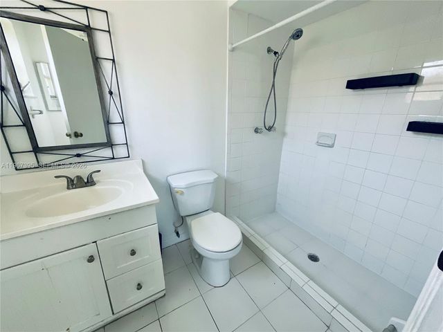 4343 NW 113th Ter, Sunrise, FL 33323