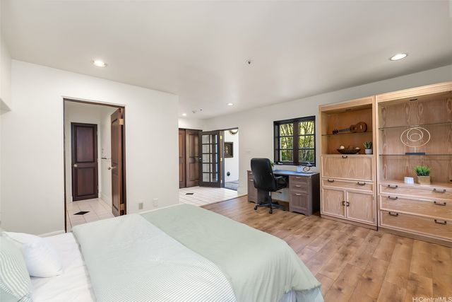 2999 Makalei Place, Honolulu, HI 96815