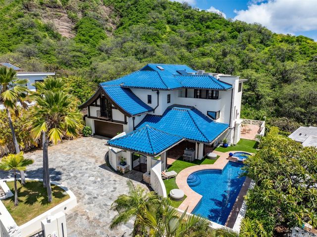 2999 Makalei Place, Honolulu, HI 96815