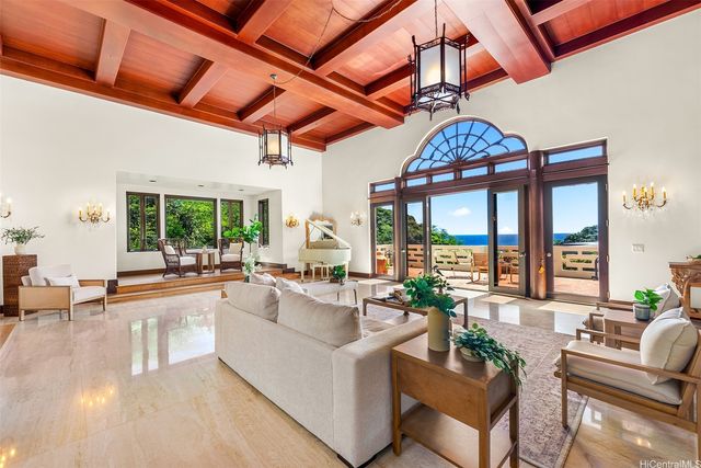 2999 Makalei Place, Honolulu, HI 96815