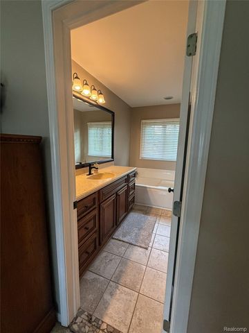 10170 Abrams Fork, Brighton Township, MI 48114
