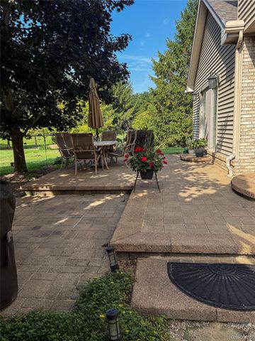 10170 Abrams Fork, Brighton Township, MI 48114