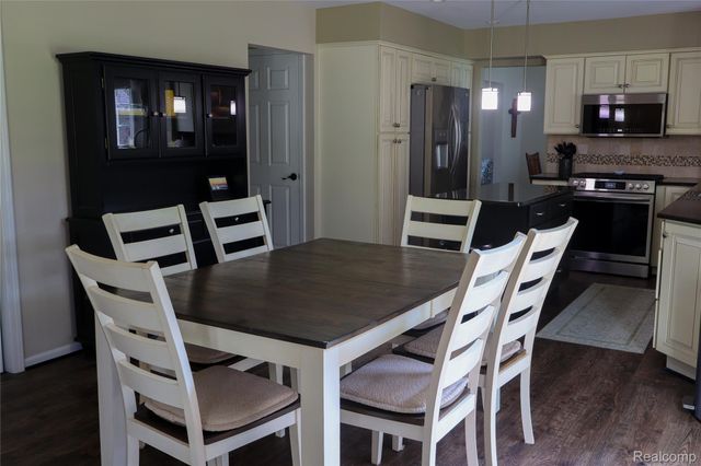 10170 Abrams Fork, Brighton Township, MI 48114