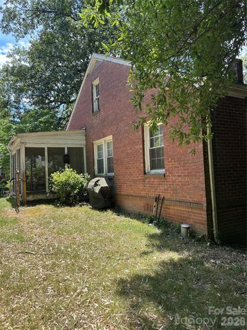 1920 Wood Dale Terrace, Charlotte, NC 28203