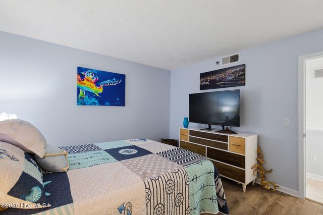 1080 Saint Joseph Street Apt 1e, Carolina Beach, NC 28428