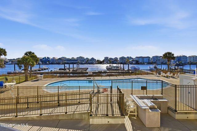 1080 Saint Joseph Street Apt 1e, Carolina Beach, NC 28428