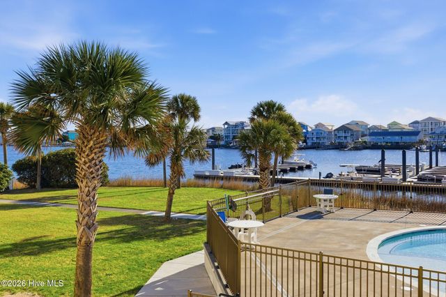 1080 Saint Joseph Street Apt 1e, Carolina Beach, NC 28428