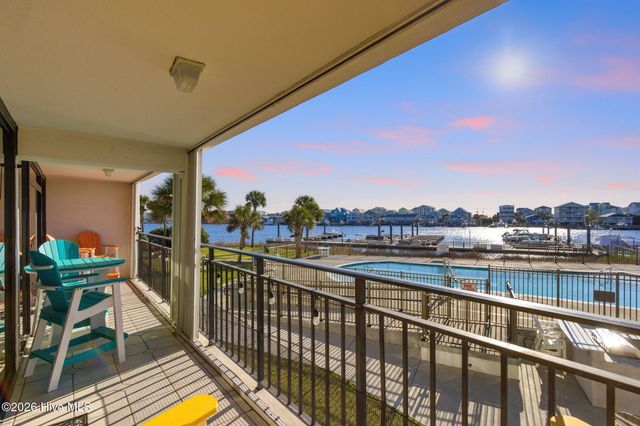 1080 Saint Joseph Street Apt 1e, Carolina Beach, NC 28428