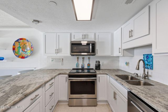 1080 Saint Joseph Street Apt 1e, Carolina Beach, NC 28428