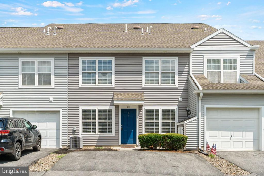 21 COURT LN, Carlisle, PA 17013