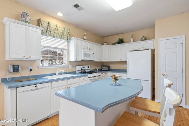2 Windy Reef Court, Barnegat, NJ 08005