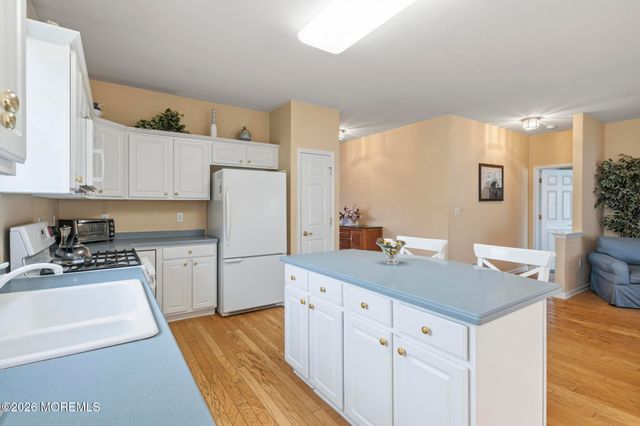 2 Windy Reef Court, Barnegat, NJ 08005