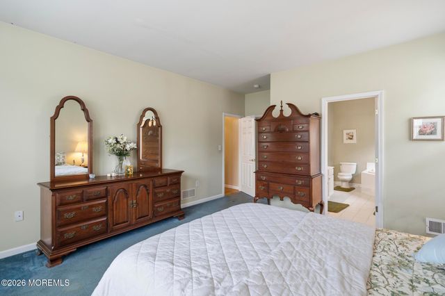 2 Windy Reef Court, Barnegat, NJ 08005