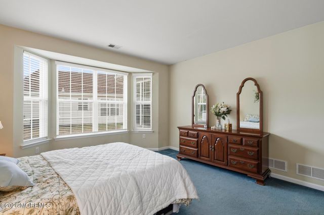 2 Windy Reef Court, Barnegat, NJ 08005