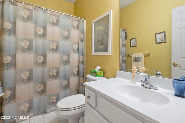 2 Windy Reef Court, Barnegat, NJ 08005