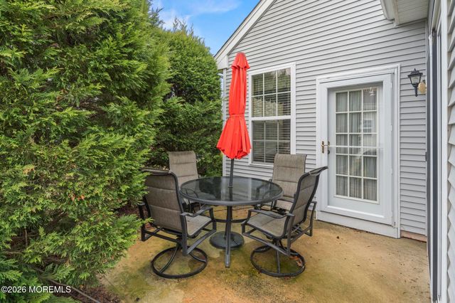 2 Windy Reef Court, Barnegat, NJ 08005
