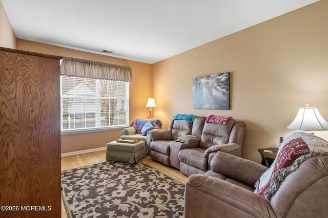 2 Windy Reef Court, Barnegat, NJ 08005