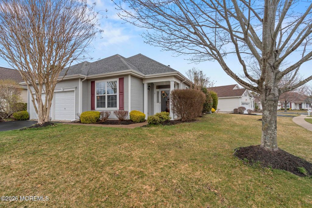 2 Windy Reef Court, Barnegat, NJ 08005