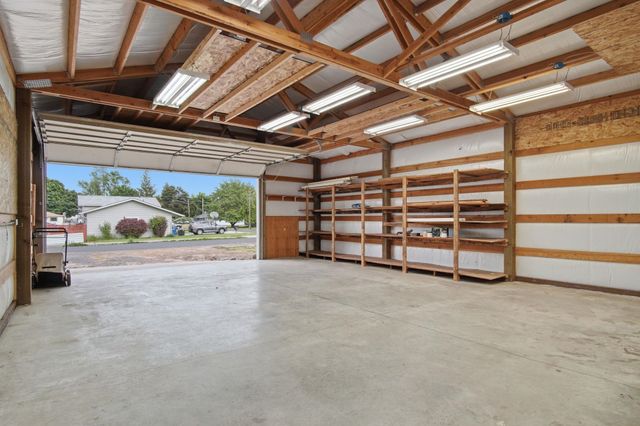 319 E Spence St, Medical Lake, WA 99022