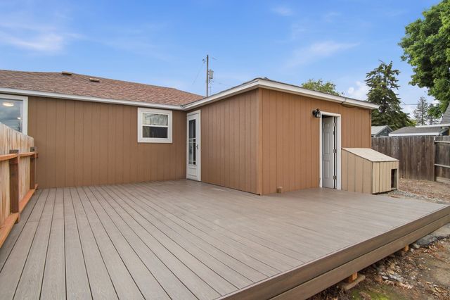 319 E Spence St, Medical Lake, WA 99022