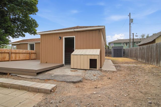 319 E Spence St, Medical Lake, WA 99022
