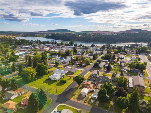 319 E Spence St, Medical Lake, WA 99022