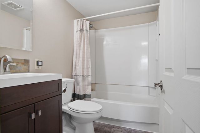319 E Spence St, Medical Lake, WA 99022