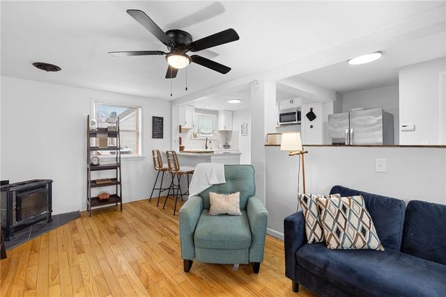 11 Gaylord St, Sodus, NY 14551