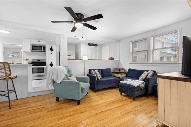 11 Gaylord St, Sodus, NY 14551