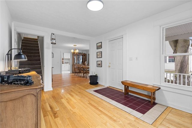 11 Gaylord St, Sodus, NY 14551