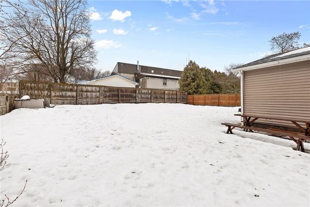 11 Gaylord St, Sodus, NY 14551