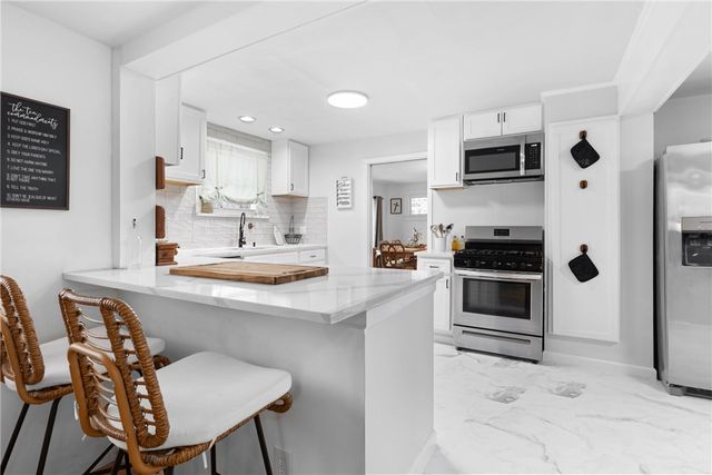 11 Gaylord St, Sodus, NY 14551