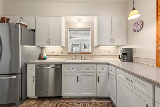 4771 N Woodruff AVENUE, Whitefish Bay, WI 53211