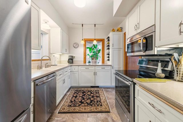 4771 N Woodruff AVENUE, Whitefish Bay, WI 53211