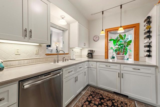 4771 N Woodruff AVENUE, Whitefish Bay, WI 53211