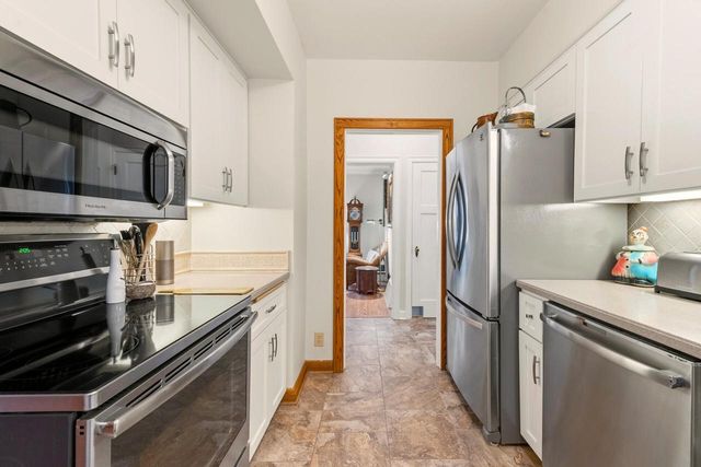 4771 N Woodruff AVENUE, Whitefish Bay, WI 53211