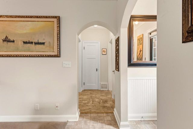 4771 N Woodruff AVENUE, Whitefish Bay, WI 53211