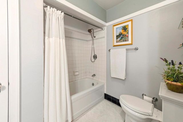 4771 N Woodruff AVENUE, Whitefish Bay, WI 53211