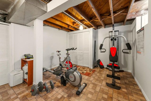 4771 N Woodruff AVENUE, Whitefish Bay, WI 53211