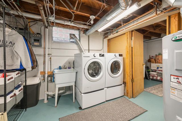 4771 N Woodruff AVENUE, Whitefish Bay, WI 53211