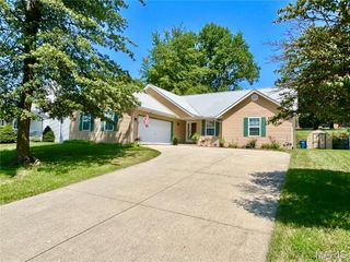 3225 Tanglebrook Drive, Belleville, IL 62221
