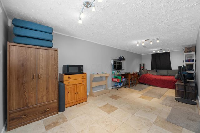 5326 Adderley Avenue, Columbus, OH 43232