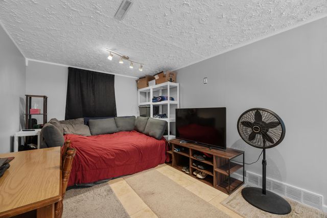 5326 Adderley Avenue, Columbus, OH 43232