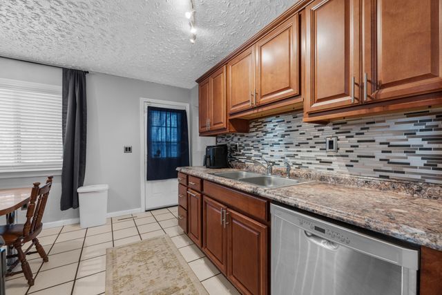 5326 Adderley Avenue, Columbus, OH 43232