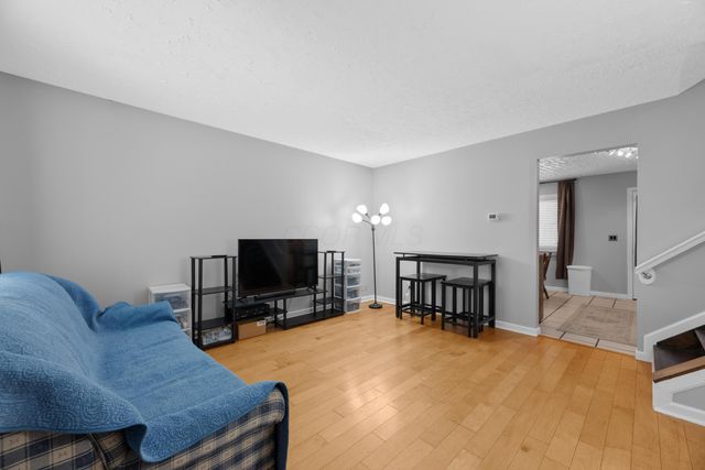 5326 Adderley Avenue, Columbus, OH 43232