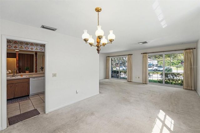 10414 RECLINATA LANE, Tampa, FL 33618