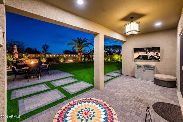 4375 E LARIAT Lane, Phoenix, AZ 85050