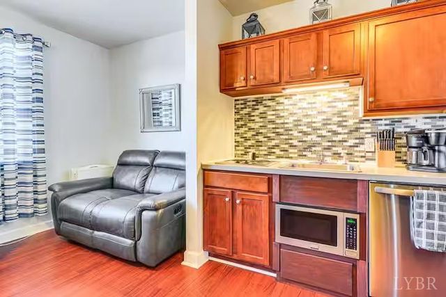 1273 Graves Harbor Trail 3303, Huddleston, VA 24104
