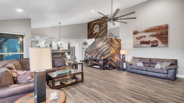 450 Pecan Creek DR, Horseshoe Bay, TX 78657